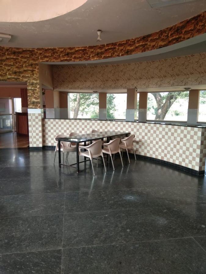 Kstdc Hotel Mayura Pavithra Yediyur Kunigal Εξωτερικό φωτογραφία