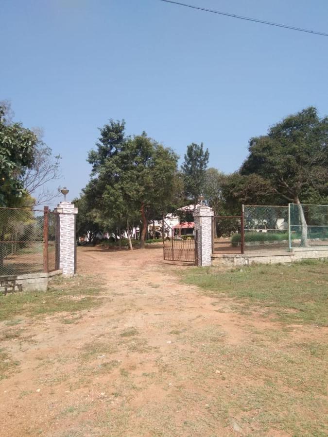 Kstdc Hotel Mayura Pavithra Yediyur Kunigal Εξωτερικό φωτογραφία